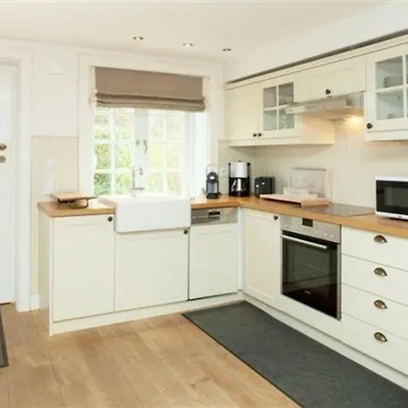 Apartment Sehr Luxuriöses In Einem Reetdachhaus Mit Großem Grundstück Rantum (Sylt)