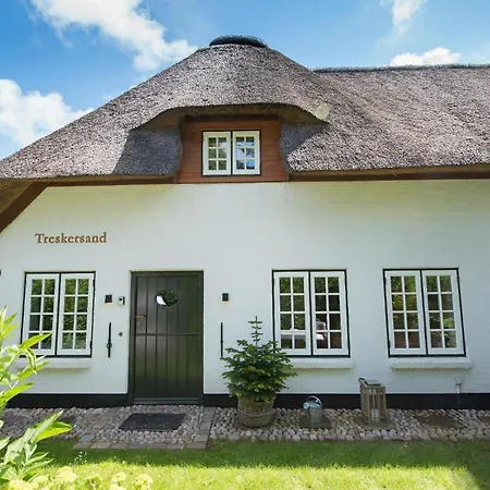 Luxurioeses In Reetdachhaus * Sylt